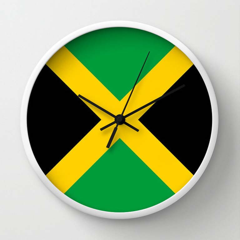 Jamaika bayraklı saat
