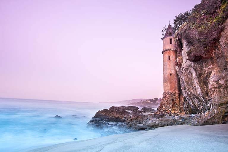 victoria-beach-lighthouse